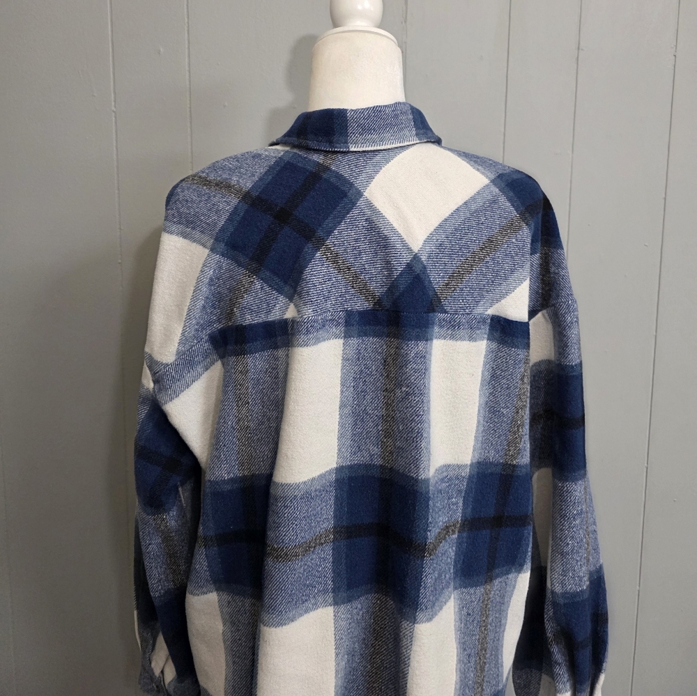 Shein Blue Plaid Shacket - Picture 9 of 13